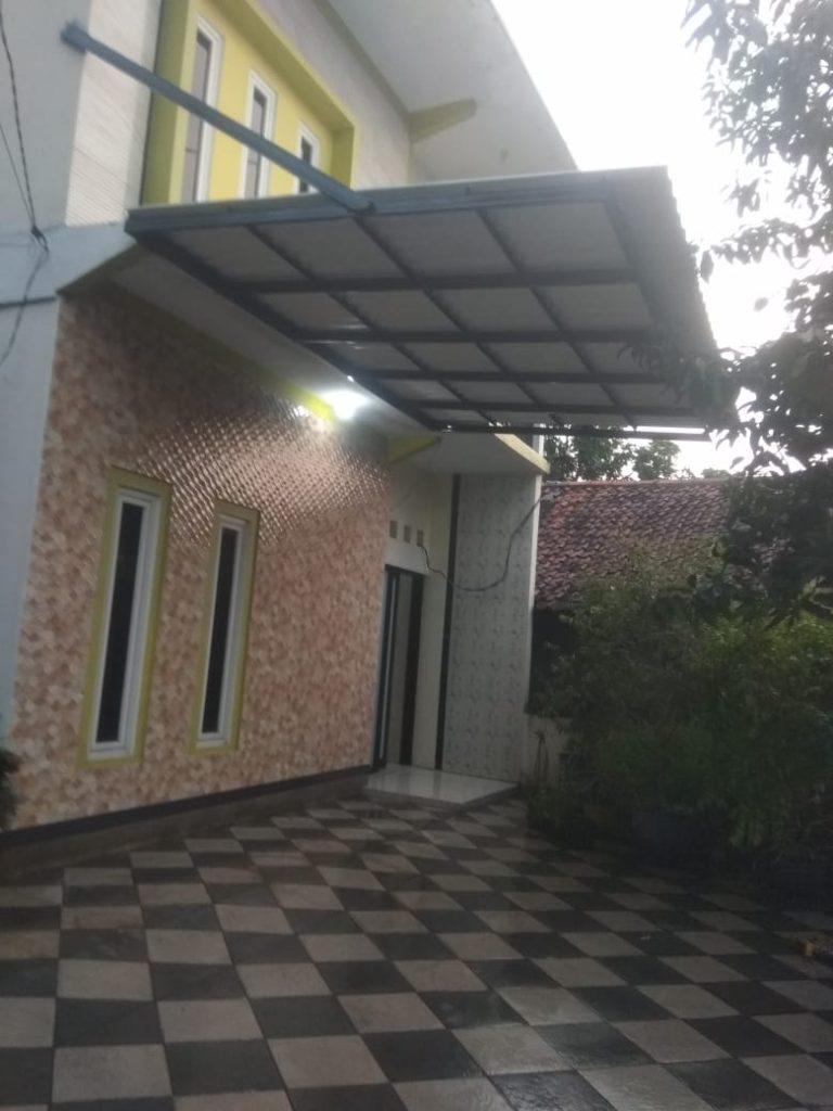 Kanopi Minimalis Halaman Belakang